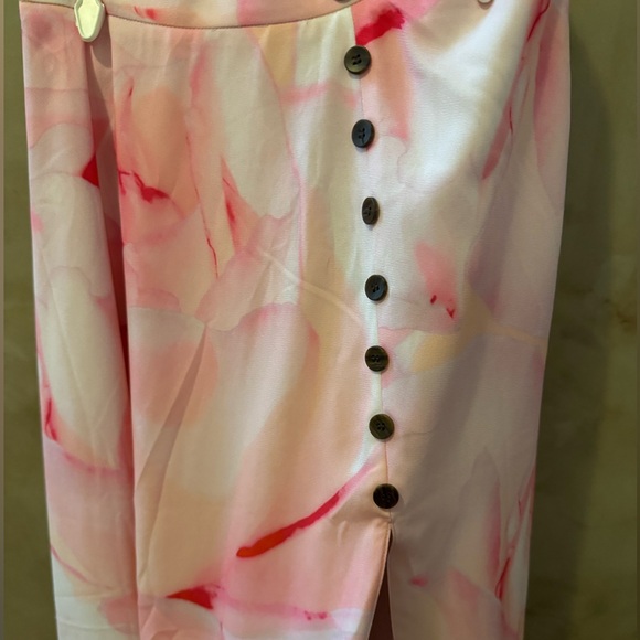 By Egreis new with tags Pink flowy skirt - Picture 2 of 6